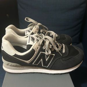 New Balance size 7.5 classic 574 black/white/grey